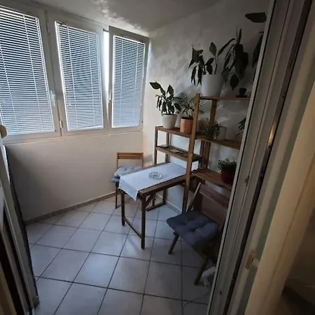 Apartment Apartman Lena Zadar